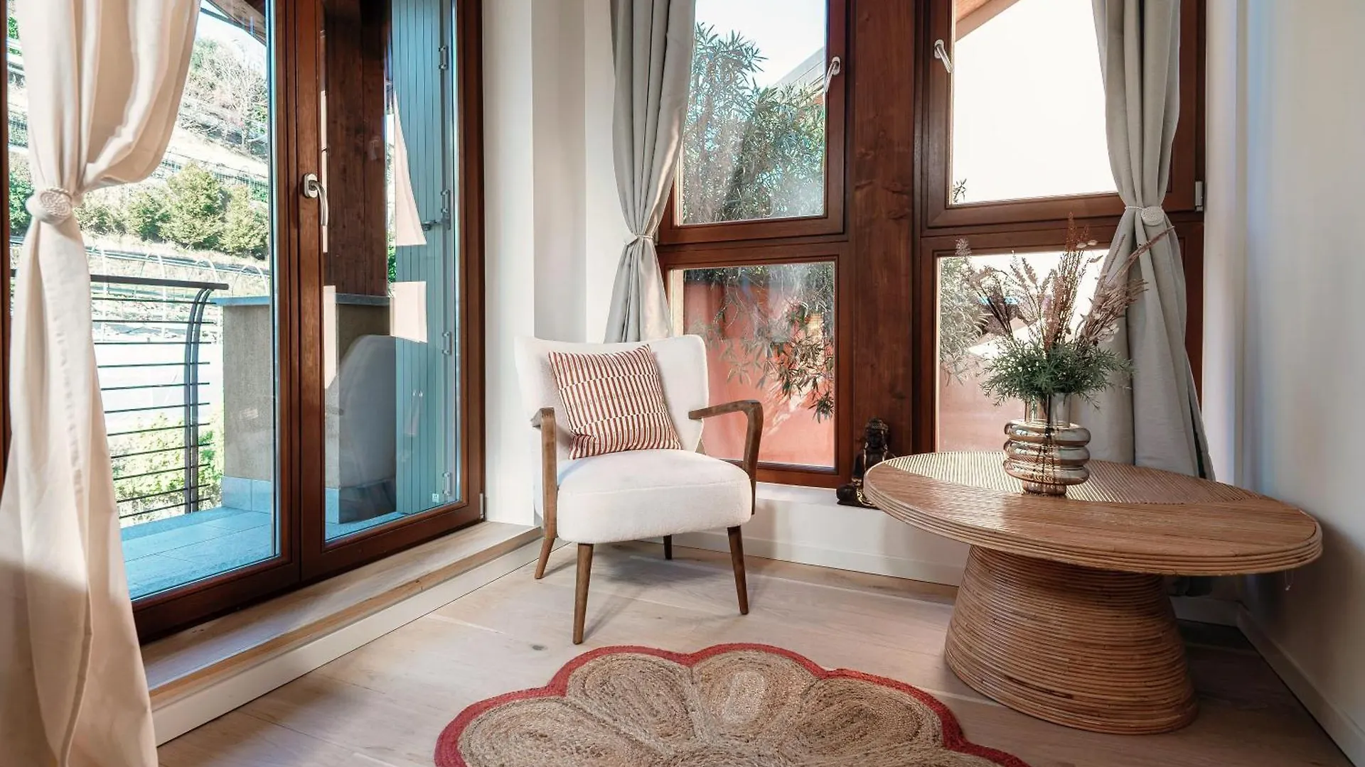 Bella Vita - By Myhomeincomo Menaggio Apartmán