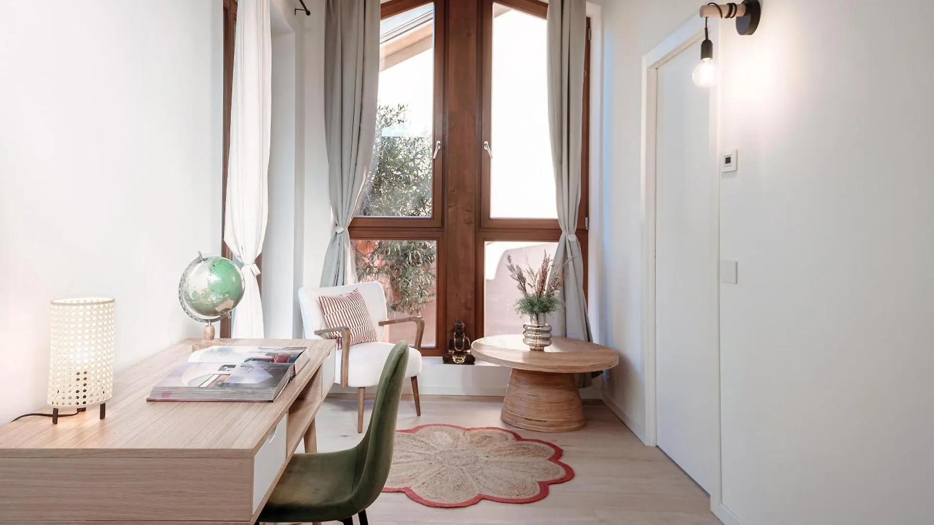 Bella Vita - By Myhomeincomo Menaggio Apartmán
