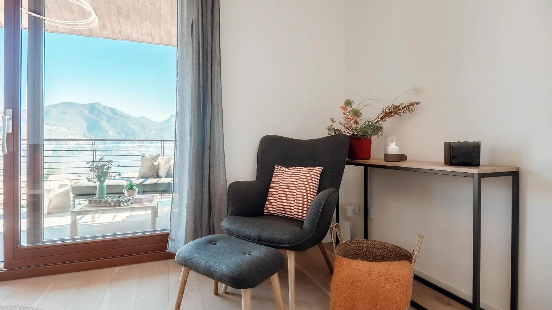 Apartment Bella Vita - By Myhomeincomo Menaggio